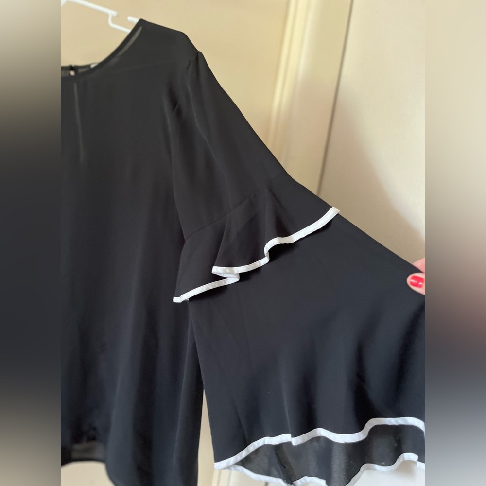 Loft Blouse - Picture 4 of 4